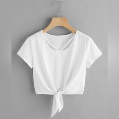 New W/O Tags, Never Worn Áo Blu, Women Fashion Edgy, White Crop, Fashion Mode, Ladies Dress Design, White Crop Top