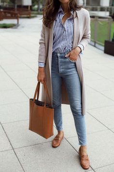 Classic Style Outfits, Brown Bag, Meryl Streep, Autumn Outfit, Casual Fall Outfits