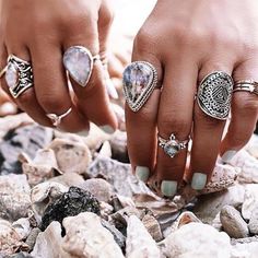 7 Piece Silver Bohemian WaterDrop Alloy Ring Set Ring Sizes 5.5 - 7 1 ring size 5.5 1 ring size 6 3 rings size 6.5 2 ring size 7 Rings Hippie, Gemstone Rings Vintage, Midi Ring Set, Beachy Jewelry, Stackable Ring Sets, Ring Sets Boho, Silver Water, Retro Ring, Closet Goals