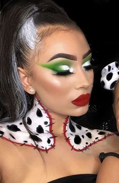 Fantasia Da Cruella, Disney Villain Makeup, Cruella Devil Costume, Cruella Makeup, Cruella Deville Makeup, Disney Villains Makeup, Devil Makeup, Cruella Costume, Halloween Makeup Pretty