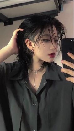 Mullet Haircut Woman Short, Mullet Undercut Hairstyle Women, Mullet With Undercut, Mullet Haircut Women, Undercut Mullet Women, Undercut With Bangs, Mullet Undercut, Mullet For Women, Undercut Mullet