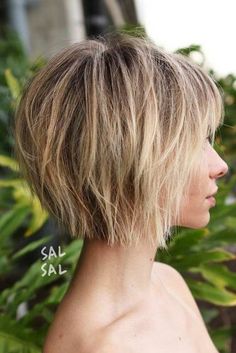 Short Choppy Haircuts, Medium Bob Haircut, Choppy Haircuts, Layered Hairstyles, Choppy Bob Hairstyles, Choppy Hair, Short Layered