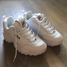 Never Worn! :) Perfect Condition, Super Cute And Comfy, Fit Us Sz 9 But Also 8.5 Fila White Sneakers, Shoes Fila, White Casual Sneakers, Fila Disruptor, Fila Disruptors, Fila Shoes, Leather Tie, Chunky Shoes, Chunky Sneakers