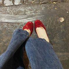 Game Aesthetic, Red Ballet Flats, Mia 3, Mode Inspo, Red Aesthetic, Red Shoes