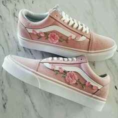 ❤❤❤❤OMG❤❤❤ Custom Vans Old Skool, Tenis Vans, Style Vans, Streetwear Mode, Chic Heels, Mens Hair, Custom Vans