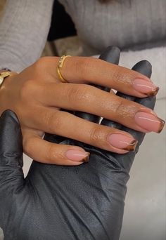 Short Classy Nails, Natural Nails Manicure, Simple Gel Nails, Classy Acrylic Nails, Nails Only, Bling Acrylic Nails, Winter Nail