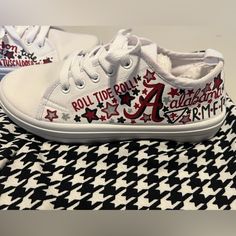 University Of Alabama Roll Tide Painted White Tennis Shoes. Custom Painted, Never Worn, Soft Insoles, Perfect For Game Day Alabama Crimson Tide Football Wallpaper, Alabama Game Day, Alabama Clothes, Alabama Football Roll Tide, Alabama Crimson Tide Football, Crimson Tide Football, White Tennis Shoes, Alabama Roll Tide, Shoes Custom