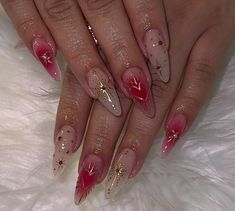 aesthetic nails, pink nails with gold accents Gold Accent Nail, Gold Chrome Nails, Chrome Nails Designs, Custom Press On Nails, Airbrush Nails, Nails Wedding, Nail Length, Minimalist Nails, Luxury Nails