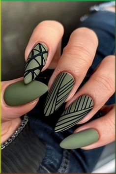 Matte Nail Ideas, Matte Green Nails, Matte Nail, November Nails, Green Nail Designs, Matte Nails Design, Dope Nail Designs, Nail Style, Nail Styles