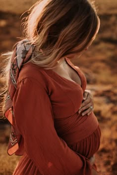 Pregnant Woman Poses, Dramatic Maternity Photography, Maternity Picture Ideas Single Mom, Maternity Pictures In October, Maternity Shoot Autumn, Maternity Photography Gown, Fall Photoshoot Maternity, Maternity Photo Shoot Poses Mom, Flannel Maternity Pictures