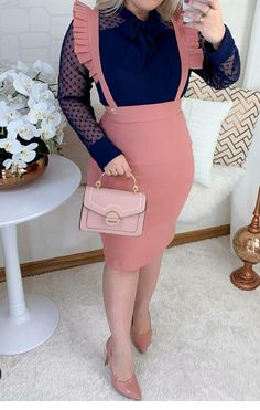 Classy Skirts, Modest Dresses Fashion, Fashion Sewing Tutorials, Classy Casual Outfits, Stylish Work Outfits, Apron Dress, Classy Casual