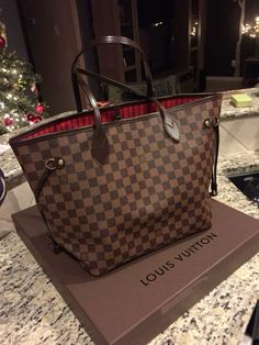 Neverfull Outfit, Louis Vuitton Neverfull Outfit, Neverfull Louis Vuitton, Aesthetic Objects, U Part Wig, U Part Wigs, Women's Wigs, Fresh Hair