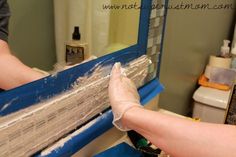 Do It Herself: How to Mosaic Tile A Mirror - Caffeine and Cabernet Tile Mirror Frame, Leftover Tile, Spiegel Diy, Mirror Upgrade, Mosaic Mirror Frame