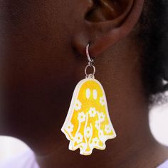 Introducing our playful "Phantom Petals" earrings! These unique earrings feature iridescent acrylic floral ghosts, bringing a touch of whimsy and charm to your outfit. The nickel-free huggie tops ensure comfortable wear all day (or night) long. Get ready to make a statement with these one-of-a-kind earrings! * Made of iridescent acrylic and laser engraved * Nickel-Free Earring Top * Available with gold or silver hardware Blanket Ghost, Retro Blanket, Iridescent Acrylic, Floral Ghost, Ghost Earrings, Nickel Free Earrings, Halloween Accessories, Jewelry Earrings Hoops, Unique Earrings