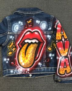 "Girl's Airbrushed Jean Jacket Stretch denim made of 75% cotton/23% polyester and 2% spandex TO ORDER: Enter Name, Design Number and any Color Changes under \"Personalization\" TODDLER SIZING 2T 3T 4T 5T KIDS SIZING                            XSmall (4)                                   Small (5/6)                                  Medium (7/8)                              Large (10/12) XLarge (14) XXLarge (16)    *All items are heat pressed to preserve artwork *Wash inside out in cold water. Han Freaknik Ideas, Airbrush Shirts, New York Party, Airbrush Designs, Custom Airbrushing, Design Number, Painted Jeans, Dont Touch My Phone Wallpapers, Painted Clothes