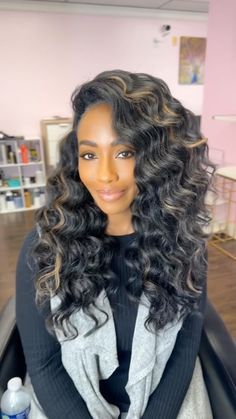 SABRINA CAMILLE | Creative crochet install on this beauty. The side braid peekaboo style has been a hit lately. Each time I do it, I do it differently.… | Instagram Crochet Goddess, Crochet Bob, Beauty Goddess, Crochet Instagram, Hair Details, Crochet Styles, Curly Crochet Hair Styles