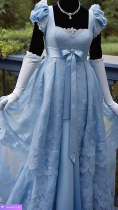 18th Century Fashion Aesthetic, 1820s Dress Ball Gowns, Dresses From Bridgeton, Bridgeton Style Dresses, Bridgerton Era Dresses, Blue Bridgerton Aesthetic, Bridgerton Core Outfits, Regancy Dress, Regency Prom Dress