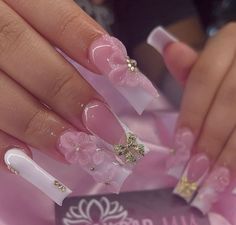 Girly Closet, Quinceanera Nails, Medium Nails, Hard Nails, Diy Acrylic Nails, Baddie Nails, Glamour Nails, Quince Ideas, Nails Design With Rhinestones