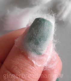 amazing, best ever method of removing nail polish Removing Nail Polish, Remove Nail Polish, Back To Nature, Health And Beauty Tips, Mani Pedi, Up Girl, Dandy, Beauty Secrets, How To Do Nails