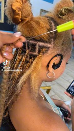 #islandtwists #black #tiktok #blackhair #blacktiktok #infinitylocs #fauxlocs #twists #bohotwists #boho #knotless #knotlessbraids Haircuts V Shape, Ponytail Hairstyles Long Hair, Long Hair With Veil, Haircut Guide, Y2k Braids, Island Twist, Hair Braid Patterns, Black Tiktok, Parting Hair