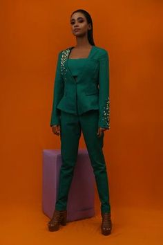 Shop for XOXO Apurva Green Cotton Twill Embellished Blazer And Pant Set for Women Online at Aza Fashions Embellished Sleeves, Embellished Blazer, Wear Crop Top, Green Blazer, 3d Metal, Embroidered Neckline, Green Pants, Pant Set, Green Cotton