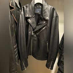 Abercrombie And Fitch Xl Size Genuine Leather New Without Tags Business Fall Biker Outerwear, Fall Biker Outerwear For Business, Genuine Leather Jackets, Abercrombie And Fitch, Abercrombie & Fitch, Abercrombie Fitch, New Color, Mens Jackets, Genuine Leather