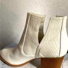 Check Out These Adorable Women’s Ankle Booties- With A White, Snakeskin Look And Stacked Heel Details, These Are So Cute For Year-Round Wear White Synthetic Casual Booties, White Casual Synthetic Booties, Casual White Synthetic Booties, White Synthetic Booties For Spring, Trendy White Booties For Spring, White Casual Booties For Spring, Casual White Booties For Spring, Trendy Cream Booties For Spring, Casual White Ankle Boot Heels