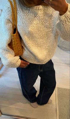 Winter Copenhagen Style, Cph Style Winter, Copenhagen Winter Style, Winter Fits 2023, Casual Fits Aesthetic, Copenhagen Style Winter, Copenhagen Style Fall, Winter 22, Stockholm Style