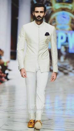 10 Crucial Tuxedo Details for a Perfect Black-Tie Wedding https://www.youtube.com/watch?v=TFsP5PxkT8s Jodhpuri Suits For Men Wedding Royal, White Jodhpuri, Jodhpuri Suits For Men Wedding, Blazer For Wedding, Men Jodhpuri, Suits For Men Wedding, Men Ethnic Wear, Jodhpuri Suit For Men