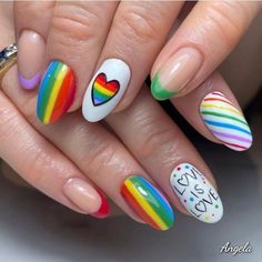 Pride Toenails Designs, Rainbow Heart Nails Design, Nail Pride Designs, Love Is Love Nails, Pride Heart Nails, June Pride Nails, Pride Nails Aesthetic, Pride Month Nail Ideas, Pride Toenails