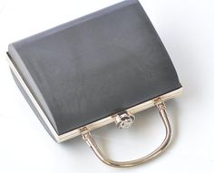 Elegant Purse Frame. Ideal for your purse or clutch bag project.Size: 8.5x15.5x19cm Chic Portable Rectangular Box Bag, Rectangular Portable Box Bag Gift, Square Portable Box Bag For Evening, Portable Square Box Bag For Evenings, Rectangular Box Bag For Gifts, Elegant Portable Rectangular Box Bag, Elegant Portable Box Bag For Daily Use, Formal Square Portable Box Bag, Formal Portable Square Box Bag