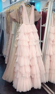 Pink prom dresses Store Envy Dresses, Fairy Tail Dress Prom, Hall Gown Prom Dress, Pink Prom Dresses Aesthetic, Layered Prom Dress Ruffles, Wanhat Dress, Cute Outfits For Paris, Simple Elegant Prom Dresses, Fun Prom Dresses