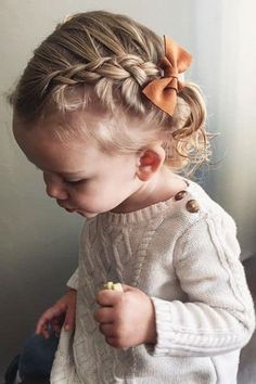 Los peinados para niñas fáciles y bonitos que tenemos hoy para ti estamos seguras de que te encantarán porque son rápidos de hacer pero además, se ven super bonitos. Hairstyles For Babies, Cute And Easy Hairstyles, Hairstyles Girl