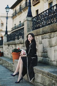 Office Girl, Korean Fashion Women, Maleficent, Fancy Outfits, Korean Actress, Picture Poses, Ulzzang Girl, Black And White Photography, Pretty Dresses