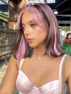 Short Pink Highlighted Hair, Colored Stripes In Hair, Pink Highlights On Short Hair, Back To School Hair Dye Ideas, Cool Hair Colour Ideas, Color Block Hair Pink, Pink Hair Color Ideas For Black Hair, Pink Skunk Highlights, Brown Hair With Pink Money Piece