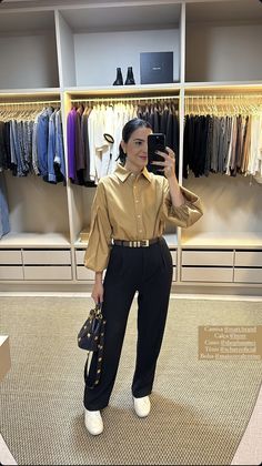 Outfit Trabajo, Look Office, Trouser Outfits, Elegant Makeup, Fancy Hairstyles, Wedding Decor Elegant, Trendy Fall Outfits, Romanoff, Work Looks