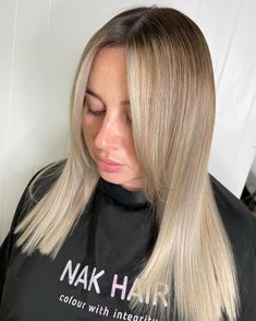 newest blonde hair trends Blonde Hair Trends, White Blonde Hair Color, Hair Color Ideas For Brunettes Short, Pale Blonde Hair, Cool Blonde Hair Colour, Hair Color Blonde Highlights, Tan Skin Blonde Hair, Fall Blonde Hair, Long Hair Trends