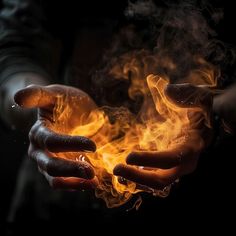 Uma pessoa segura o fogo nas mãos, a cha... | Premium Photo #Freepik #photo #fogo #queimadas #efeito-fogo Ring Of Fire Photography, Fire Hands Aesthetic, Fire Magic Aesthetic Male, Fire Powers Aesthetic Boy, Fire Magic Art, Hand Holding Fire, Fire Powers Aesthetic, Flame Powers, Person On Fire