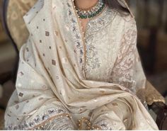 Nikah Ideas, Nikkah Brides, Gharara Designs, Nikkah Bride, Cultural Fashion, Eastern Dresses, Desi Outfits