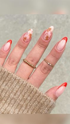 Christmas Nail Inspo Candy Cane, French Tip With Candy Cane, White French Tip With Mistletoe, Christmas Nails With Red Tips, Christmas Nail Art Candy Cane, Christmas Nails Candy Cane French Tip, Candy Cane Inspired Nails, December Nails French Tip, Candy Cane Almond Nails