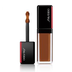 The Shiseido Synchro Skin Self-Refreshing Concealer features a lightweight formula to conceal imperfections for a long-lasting, natural-looking finish. Shiseido Synchro Skin, Liquid Concealer, Gloss Lipstick, Contouring And Highlighting, Mens Gift Sets, Hair Care Shampoo, Eyeshadow Makeup, All About Eyes, Dark Circles