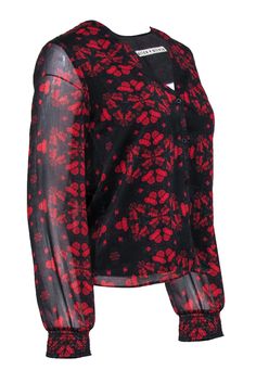 Who says florals are only for those warm months? Rock some fab flower power all autumn long with this breezy blouse from Alice & Olivia! Created with a delicate floral print in a pop of ravishing red, this ethereal find is perfect for bringing some romantic vibes to your chilly weather wardrobe. Go sweet and chic for the pumpkin patch, apple orchard and beyond when you pair this beauty with mom jeans and your best booties. Missing size tag, measures size S Shell: 100% Polyester Lining: 94% Polye Chic Floral Print Tops, Chic Winter Floral Print Top, Red Floral Print Top For Winter, Red Floral Print Tops For Fall, Fall Red Floral Print Tops, Fall Floral Print Red Top, Black Floral Print Blouse For Fall, Romantic Vibes, French Girl Chic