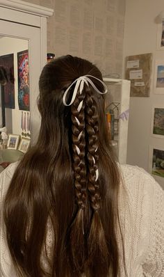 #hair #aesthetic #hairstyles Hair Braids Tutorials, 100 Years Of Makeup, Aesthetic Hairstyles, Hairstyle Examples, Formal Hairstyles For Long Hair, Easy Hairstyles For Thick Hair, Hairstyle Idea, Hair Tint