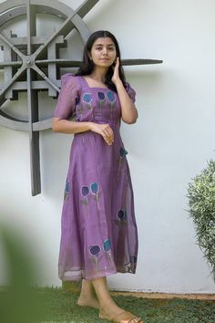 Puff Sleeve Kurti, Organza Kurti Designs, Figure Sketches, Casual Frocks, Latest Model Blouse Designs