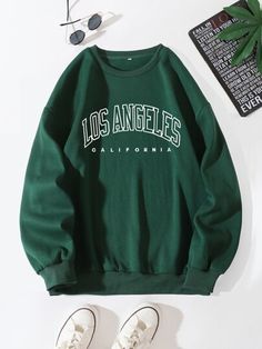 Lista de Desejos | SHEIN Crew Neck Nike Vintage, Loose Hoodie, Green Sweatshirt, Round Neck Top, Letter Print Sweatshirt, Round Neck Tops, Green Fashion, Style Outfits, Blue Fashion