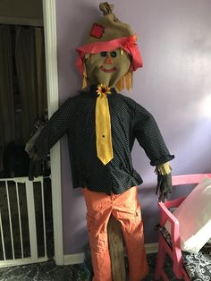 1st well dressed Scarecrow my mom has ever made. He’s going to look great her yard! Scarecrow, Well Dressed, My Mom, To Look, Looks Great, That Look