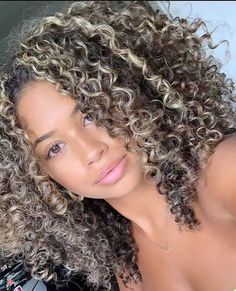 Ombre Hair Color On Curly Hair, Ashy Blonde Highlights On Curly Hair, Biracial Blonde Hair, Frosted Curly Hair, Ash Blonde Highlights On Dark Hair Curls, Blond On Curly Hair, Platinum Blonde Curly Hair Highlights, Curly Hair With Honey Blonde Highlights, Shadow Root Blonde Curly Hair