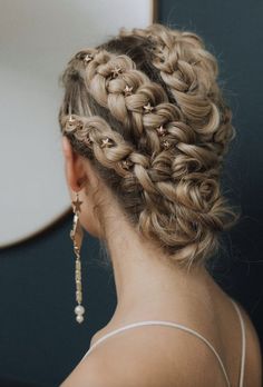 Short Updo, Bridal Braids, Up Dos, Updo Hairstyles, Wedding Hairstyles Updo, Halloween Hair, Braided Hairstyles Easy, Box Braids Hairstyles