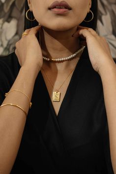 Dive into a world of timeless elegance with your pearls and gold A World, Timeless Elegance