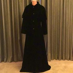 This Coat Is The Most Gorgeous Green But The Camera Did Not Capture It Well. Gorgeous Coat. No Rips Or Tears. A Few Imperfections On Velvet But All Velvet Will Do That. Especially Vintage. Detachable Cape Collar. Too Cool. Elegant Full Length Outerwear For Fall, Classic Long Outerwear For Evening, Elegant Long Sleeve Lined Outerwear, Classic Long Evening Outerwear, Fitted Full-length Formal Outerwear, Formal Fitted Full-length Outerwear, Elegant Full-length Outerwear For Fall, Elegant Black Full Length Outerwear, Tailored Full-length Elegant Outerwear